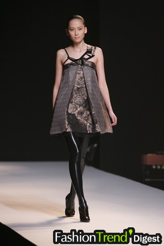 Hussein Chalayan 07ﶬDƬ