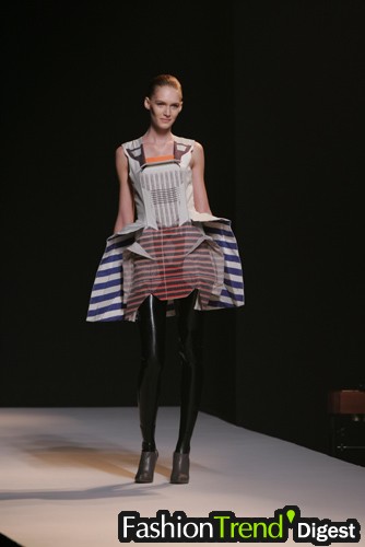 Hussein Chalayan 07ﶬDƬ