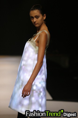 Hussein Chalayan 07ﶬDƬ