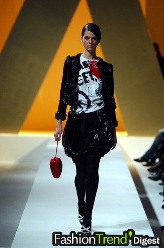 Moschino 07ﶬDƬ
