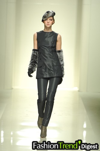 Pollini By Rifat Ozbek 07ﶬDƬ