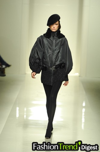 Pollini By Rifat Ozbek 07ﶬDƬ