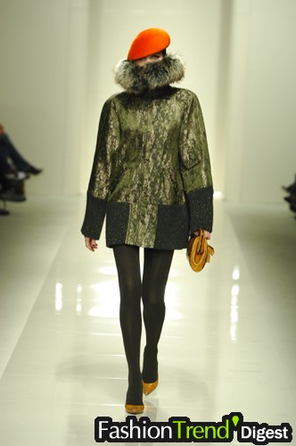 Pollini By Rifat Ozbek 07ﶬDƬ