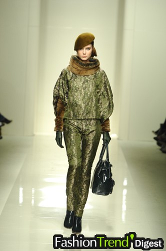 Pollini By Rifat Ozbek 07ﶬDƬ