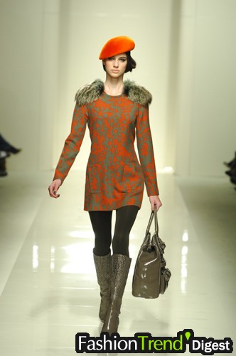 Pollini By Rifat Ozbek 07ﶬDƬ