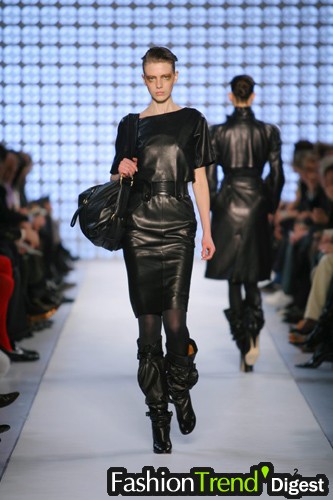 Loewe 07ﶬDƬ