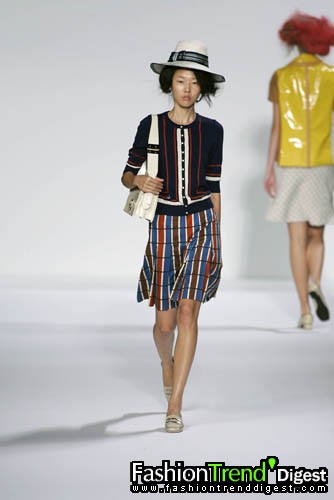 Marc by Marc Jacobs 08ĸDƬ