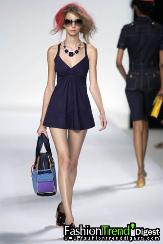 Marc by Marc Jacobs 08ĸDƬ