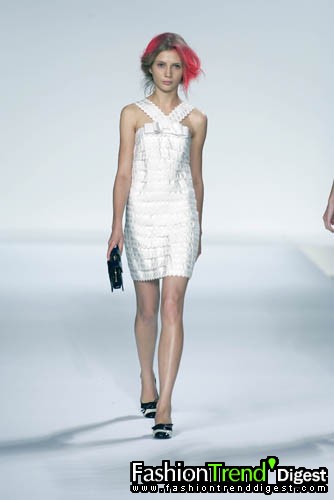 Marc by Marc Jacobs 08ĸDƬ