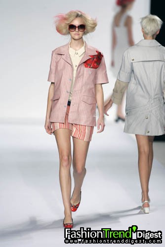 Marc by Marc Jacobs 08ĸDƬ