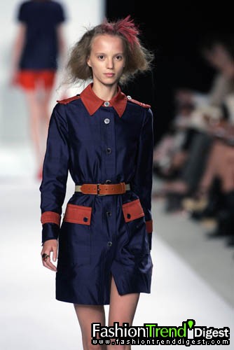 Marc by Marc Jacobs 08ĸDƬ