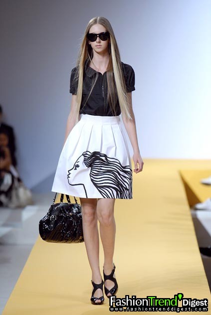 Moschino - Cheap & Chic 08ĸDƬ