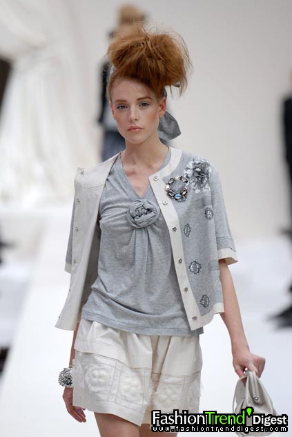 Moschino 08ĸDƬ