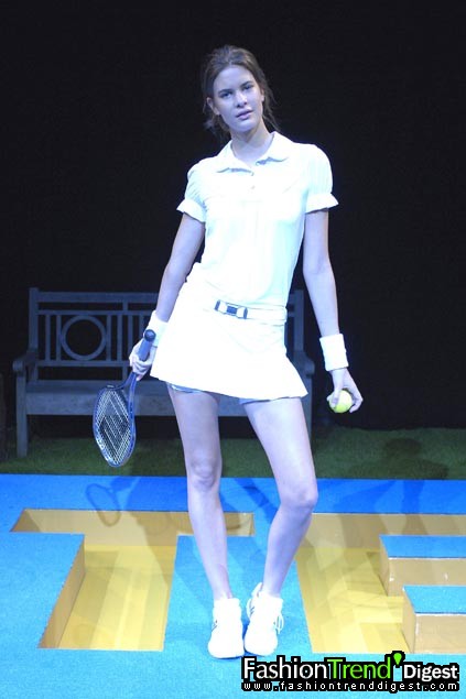 Adidas by Stella McCartney 08ĸDƬ