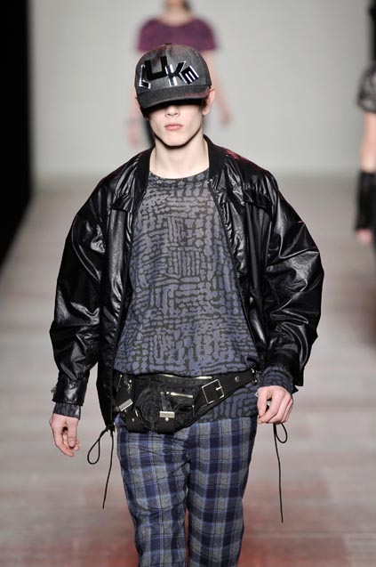 Marc by Marc Jacobs 08ﶬDƬ