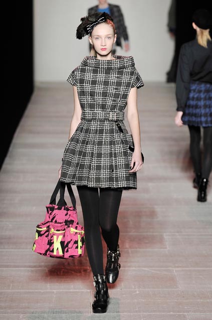Marc by Marc Jacobs 08ﶬDƬ