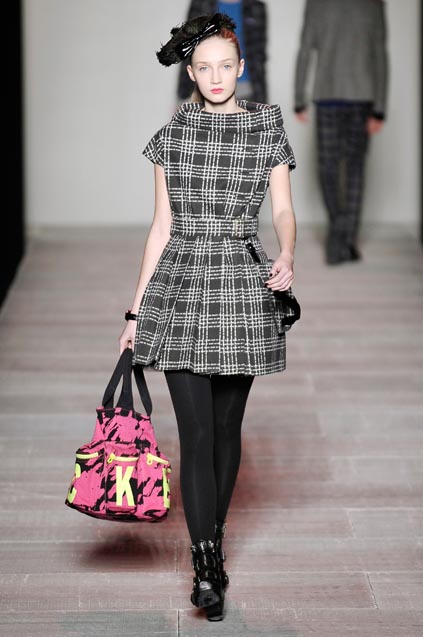 Marc by Marc Jacobs 08ﶬDƬ