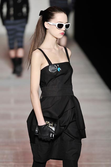 Marc by Marc Jacobs 08ﶬDƬ