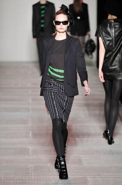 Marc by Marc Jacobs 08ﶬDƬ