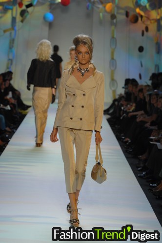 Moschino 07ĸDƬ