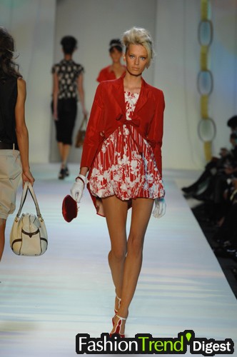 Moschino 07ĸDƬ
