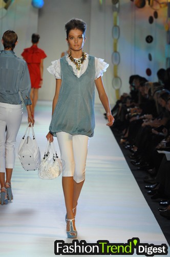 Moschino 07ĸDƬ