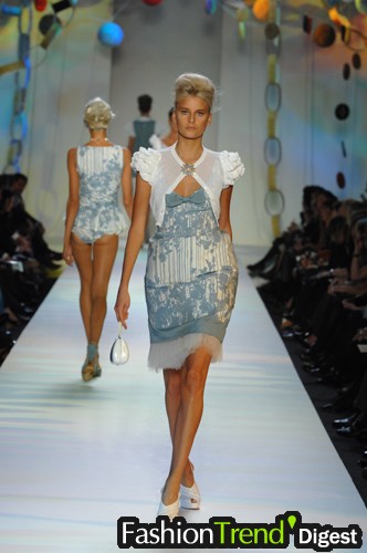 Moschino 07ĸDƬ