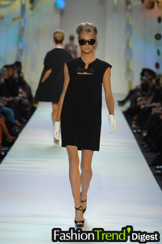 Moschino 07ĸDƬ