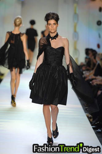 Moschino 07ĸDƬ