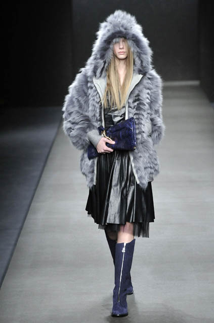 Trussardi 08ﶬDƬ