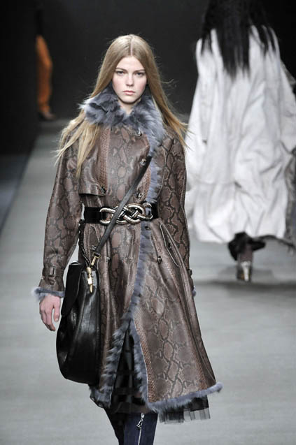 Trussardi 08ﶬDƬ