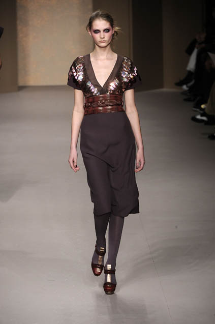 Pollini By Rifat Ozbek 08ﶬDƬ
