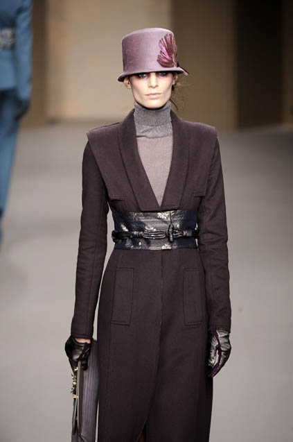 Pollini By Rifat Ozbek 08ﶬDƬ