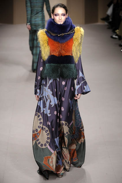 Pollini By Rifat Ozbek 08ﶬDƬ