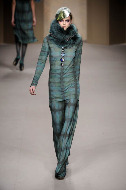 Pollini By Rifat Ozbek 08ﶬDƬ