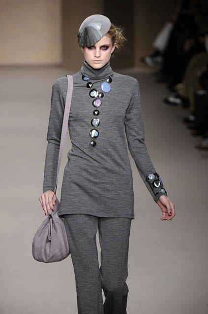 Pollini By Rifat Ozbek 08ﶬDƬ