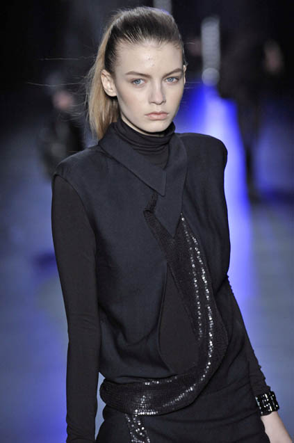 C N C by Costume National 08ﶬDƬ