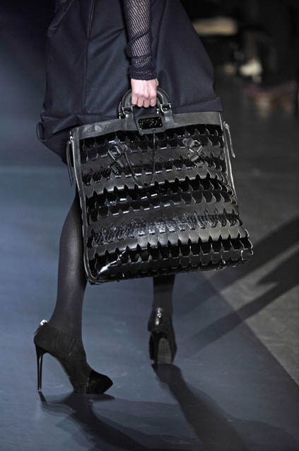 C N C by Costume National 08ﶬDƬ