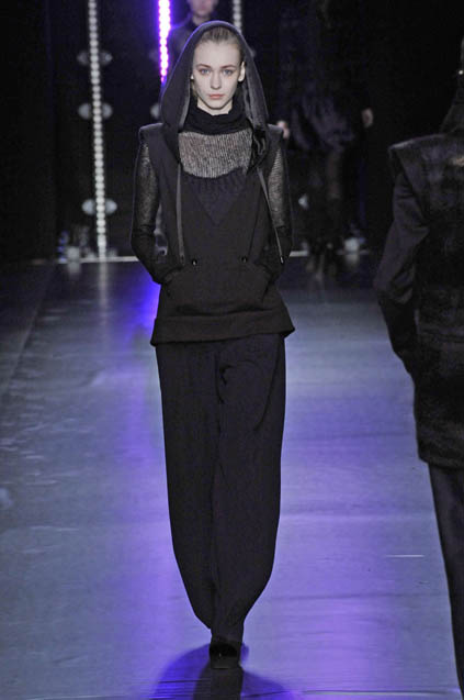 C N C by Costume National 08ﶬDƬ