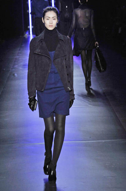 C N C by Costume National 08ﶬDƬ