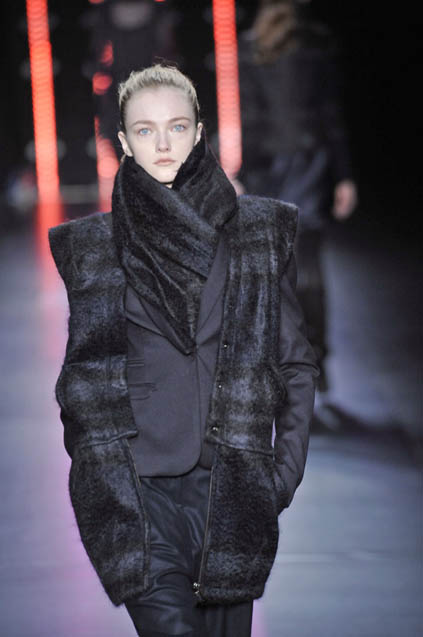 C N C by Costume National 08ﶬDƬ