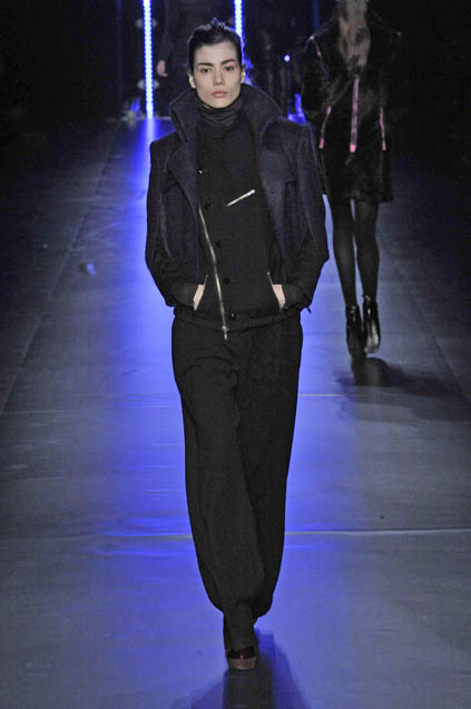 C N C by Costume National 08ﶬDƬ