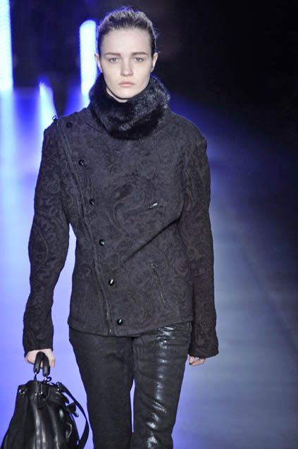 C N C by Costume National 08ﶬDƬ