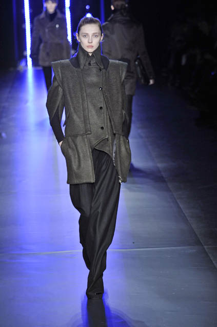 C N C by Costume National 08ﶬDƬ