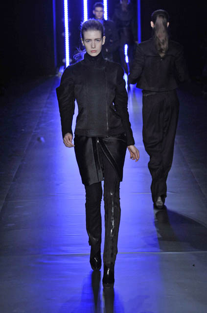 C N C by Costume National 08ﶬDƬ