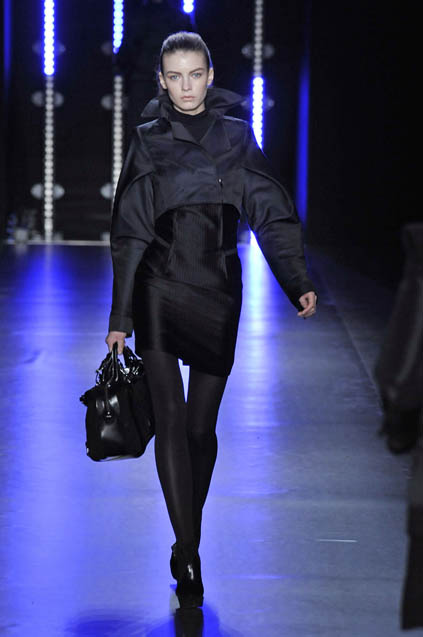 C N C by Costume National 08ﶬDƬ