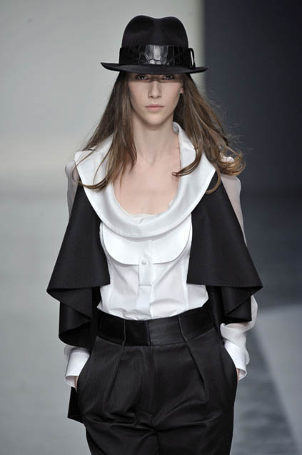 Gianfranco Ferre 08ﶬDƬ