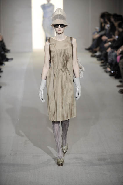 Marni 08ﶬDƬ