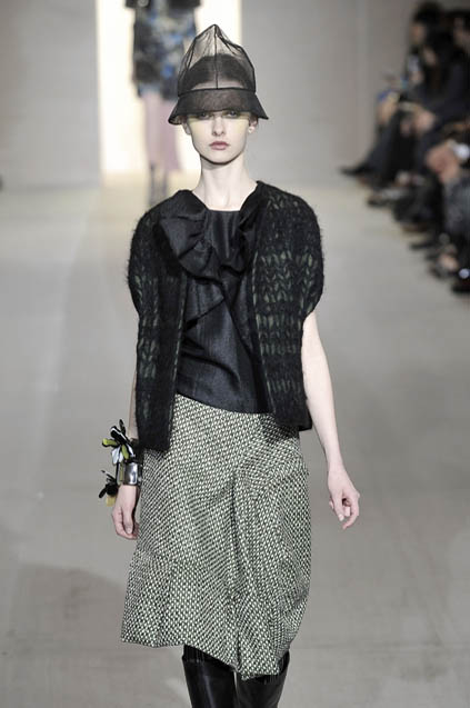Marni 08ﶬDƬ