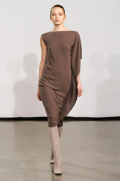 Halston 08ﶬDƬ